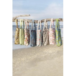 Veske mønstret 8 ass design pris pr stk 10x42x38cm