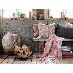 Aix pledd av overskuddsgarn 150x130 cm malva og krem