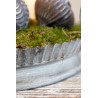 Fat med hjertehåndtak og bølget kant 4,5x24cm antikkzink