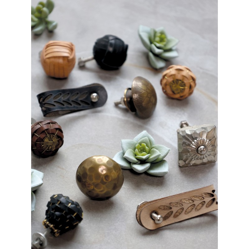 Knagghempe med hullmønster i lær 6x2cm sandfarget